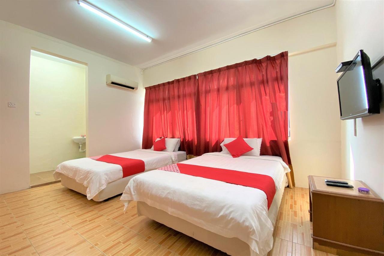 Oyo 89540 B Hotel Penang Bayan Lepas Zewnętrze zdjęcie